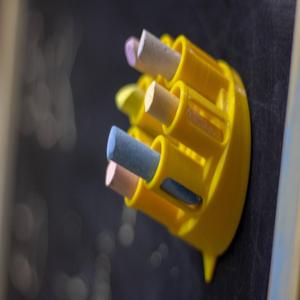 Magnetic Revolve Holder for Chalks or Pens