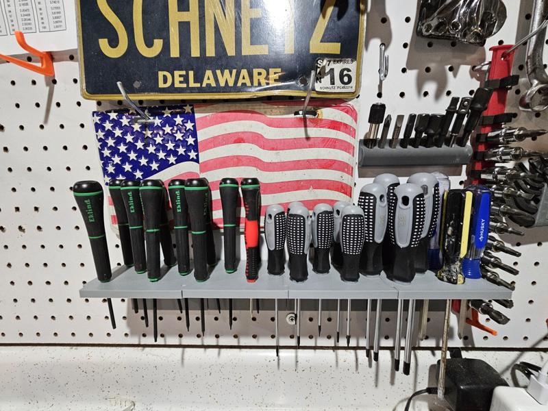 Pegboard Screwdriver Holder (1"/25.4mm spaced board, American)