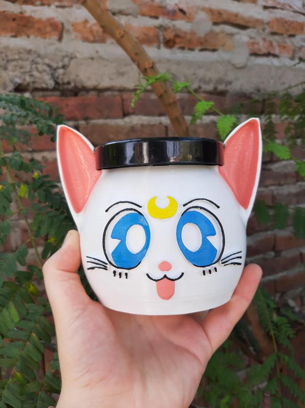 Artemis (Saylor Moon) matte