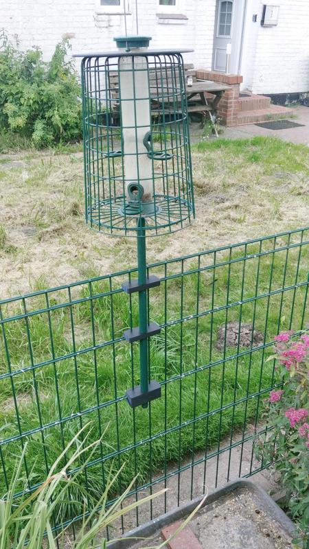 Doppelstabzaun Halter für Stange Vogelfutter Säule