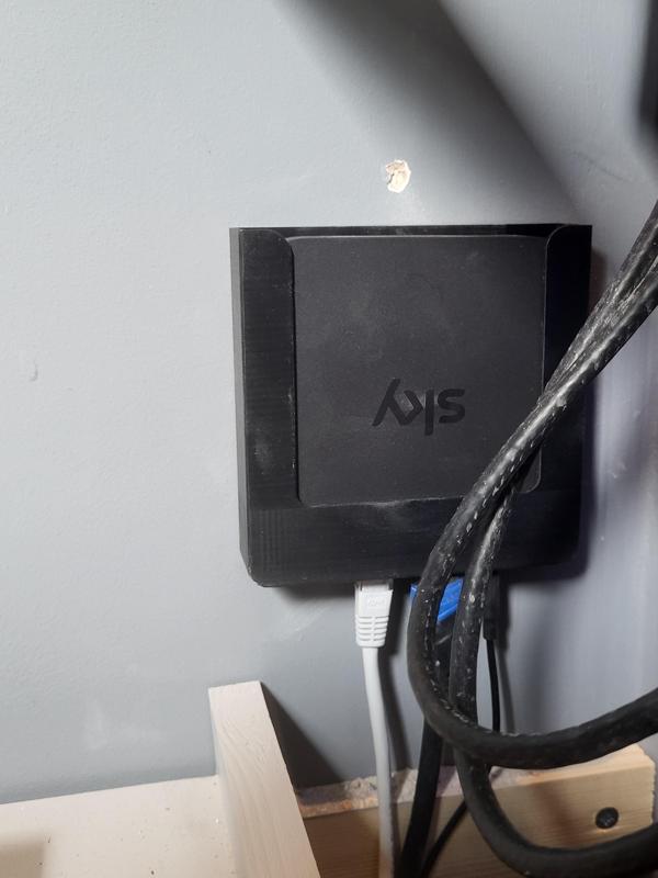 Sky Stream Puck wall mount