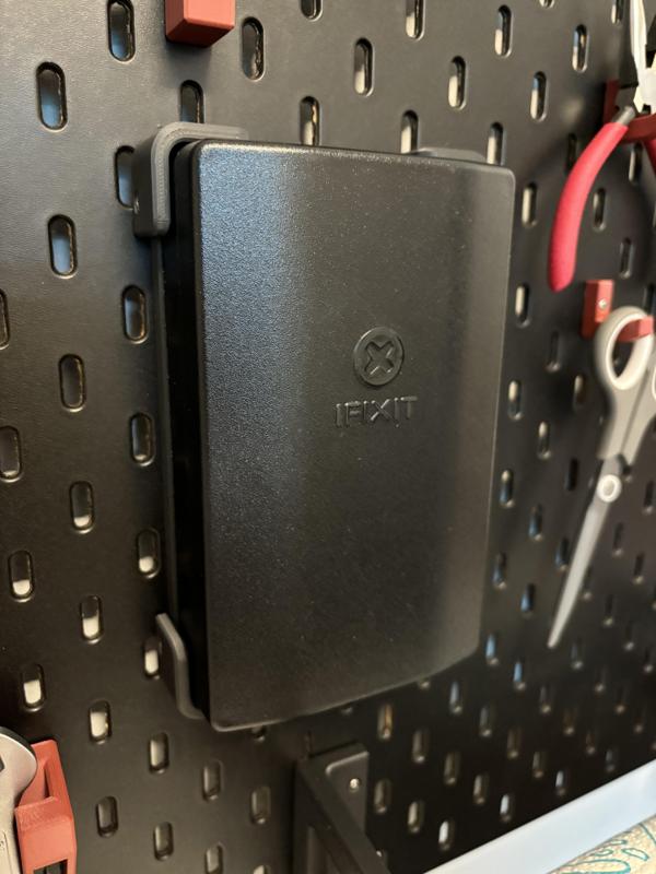 magnetic iFixit Mako Precision Bit Set holder for Ikea Skadis T-Nuts