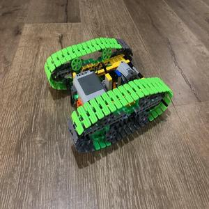 LEGO TECHNIC INSPIRED RC TANK