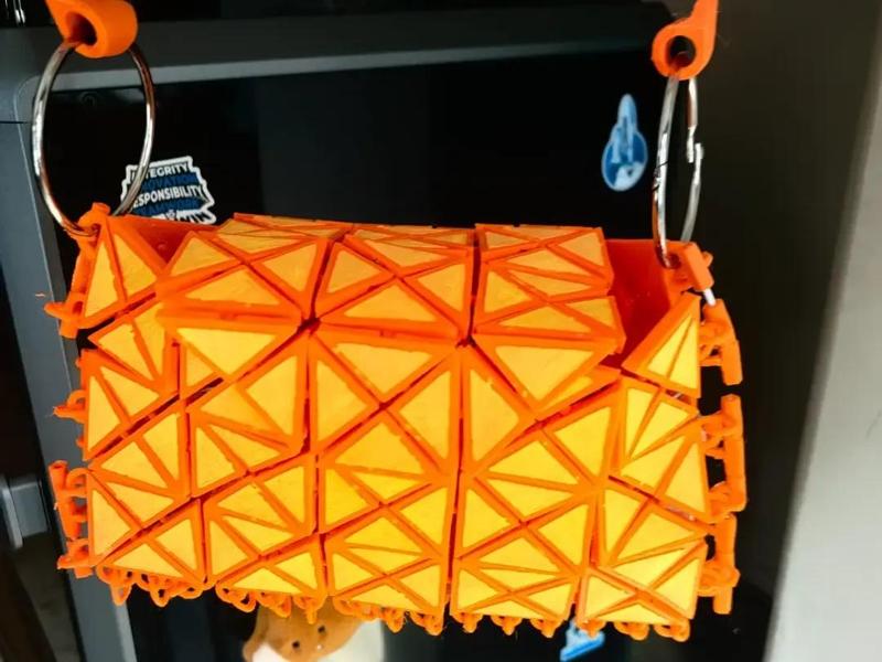 Minimalist Articulated Geometric Shoulder Bag (Agile V2Pro Version)