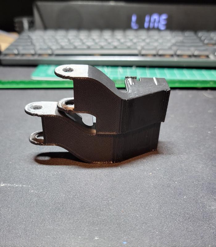 SV08 Shorter under the drag chain connector