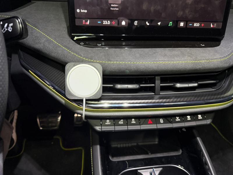 Škoda ENYAQ iV MagSafe Smartphone Mount