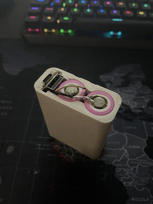 Powerbank 2 x 18650 case 7000mAh 5V 2A