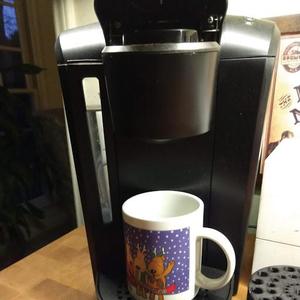 Keurig cup lifter shelf