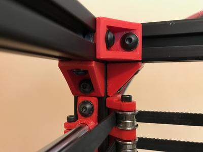 2020 Corner Bracket M4