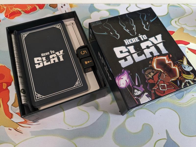 Here To Slay (fake) insert and draw/discard tray