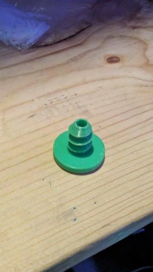 makedo with anti-suffocation hole