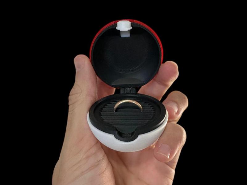 POKEBALL - Ring Holder