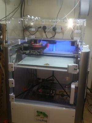 another Leapfrog Creatr enclosure with Wifi Cam and side plates openers