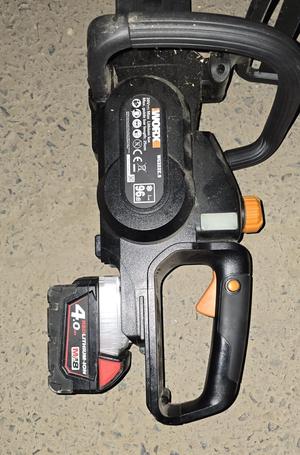 Milwaukee M18 battery to Worx 20v tool