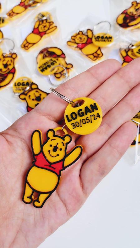 KEYCHAIN WINNIE POOH STANDING