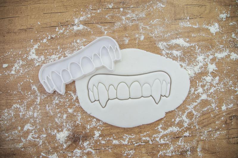 Vampire teeth cookie cutter, halloween sweet treats, themed party fondat stamps
