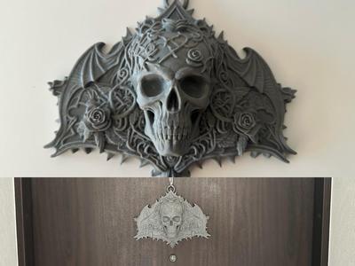 Skull wall decor