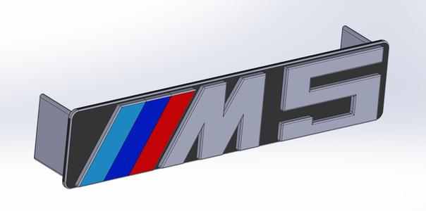 bmw M5 E34  M5 grille badge/embleme