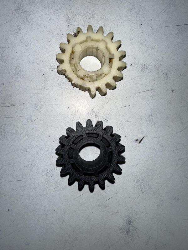 LUREM C200 junior gear