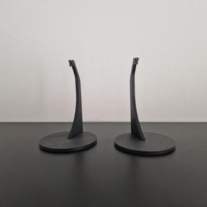 MASK HOLDER