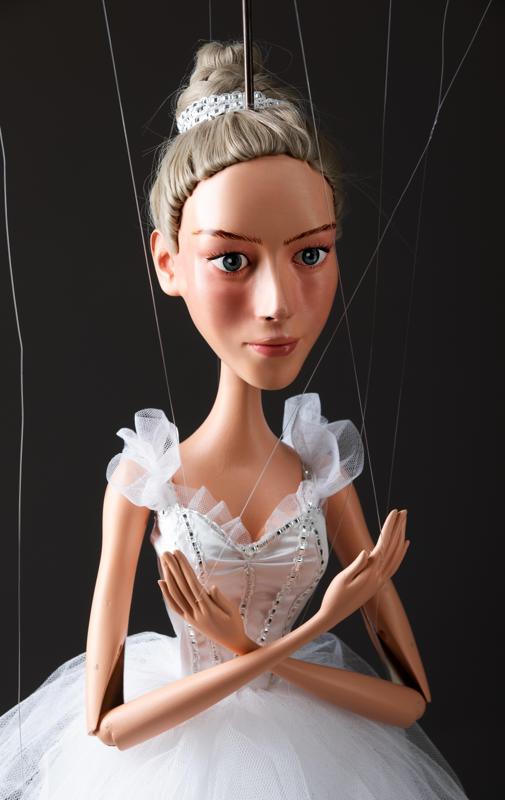3D model of ballerina head