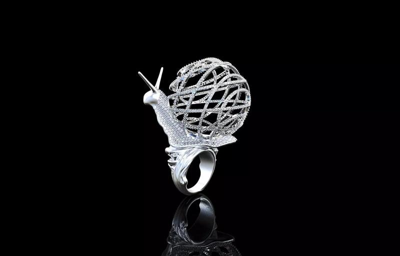 exclusive snail ring with stones 332