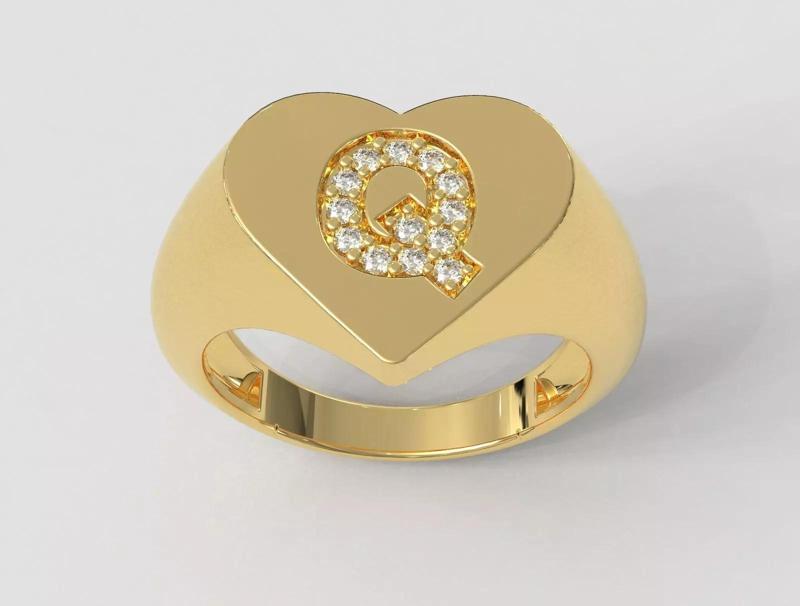 Heart Letter Ring - Q