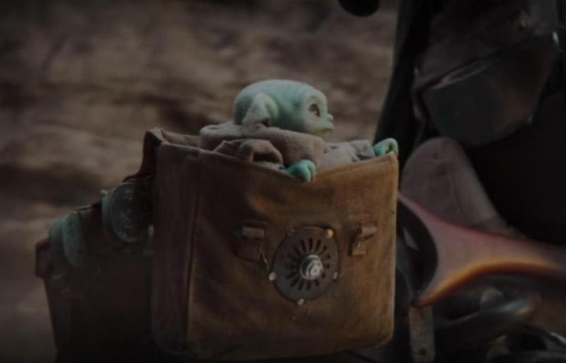The Mandalorian S2 E1 Chapter 9 - Baby Yoda Bag Greeblie