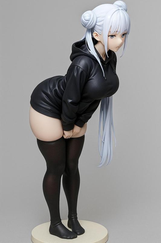 white hair anime girl with hoodie