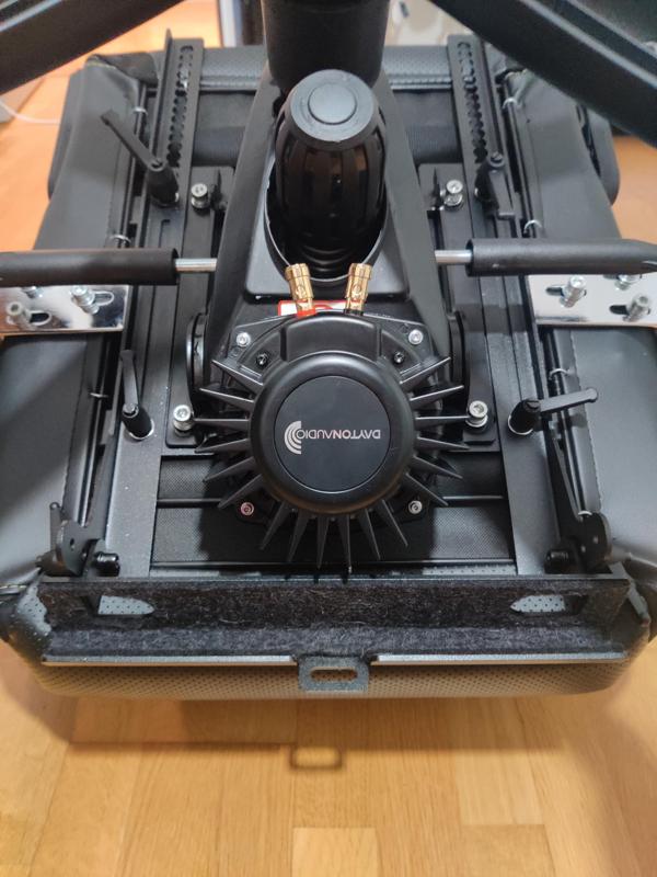 Dayton audio BST-1 noblechairs mount