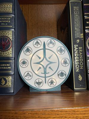 Stormlight Archive Container & Display – Knights Radiant Inspired
