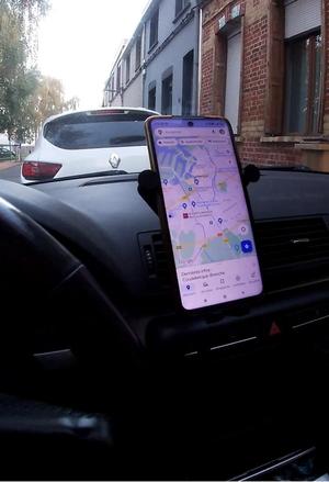 Support gravité pour smartphone