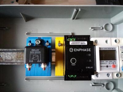 DIN-rail socket for 200A automotive relay - Hutschienenhalter für 200A Kfz-Relais