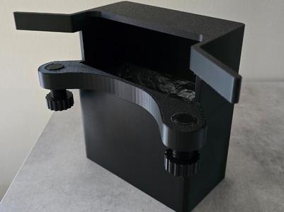 Desk trash bin with bag holder