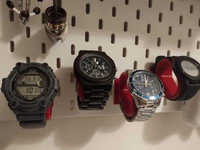 Skadis Watch Holder Stand