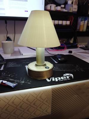 Lampe led sur pied