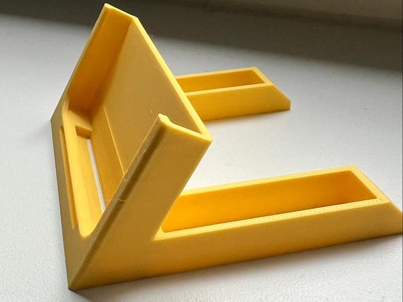 Portable Iphone stand . Iphone 13/14/15