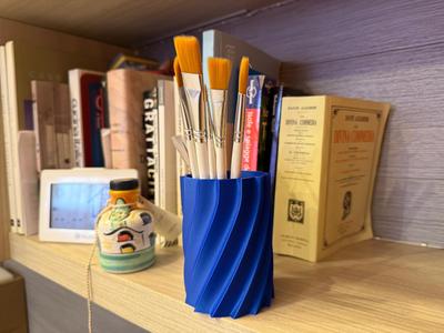 pencil holder - Pencil holder