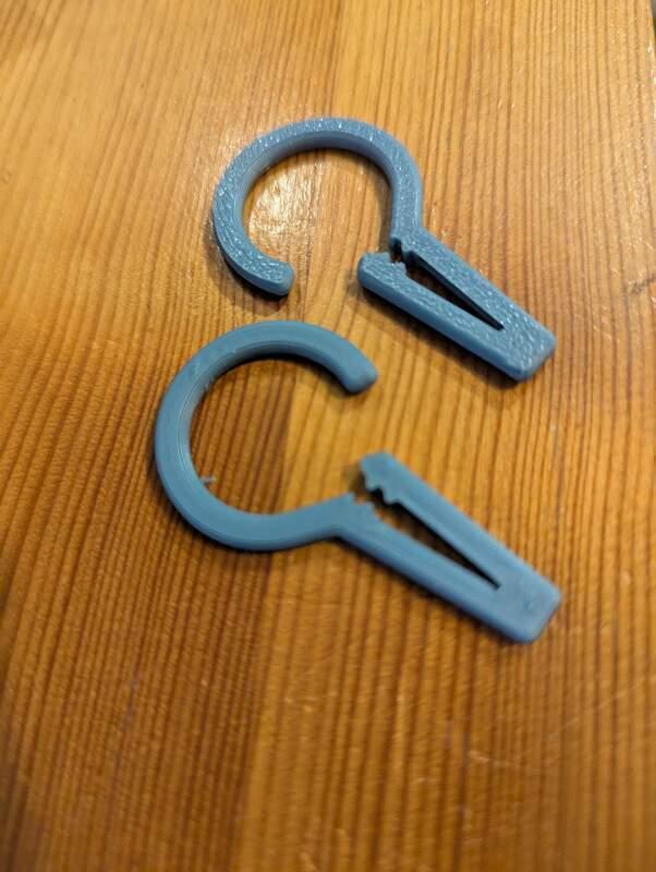 Towel hook wih internal grips