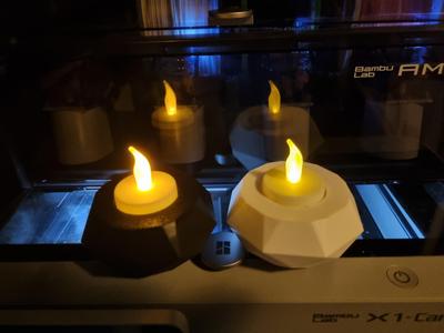 Diamond tea light holder