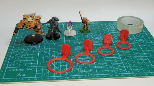 Rash's minimalistic - miniature wall display (circular - 25/28/32/40 mm)