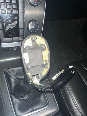 Volvo V40 Gear Shifter Knob Top Clip Fix