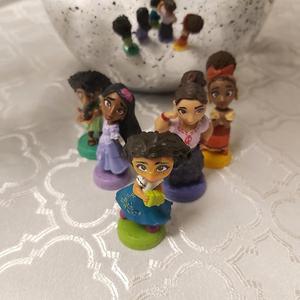 Enchanted / Encanto Family / Família Madrigal