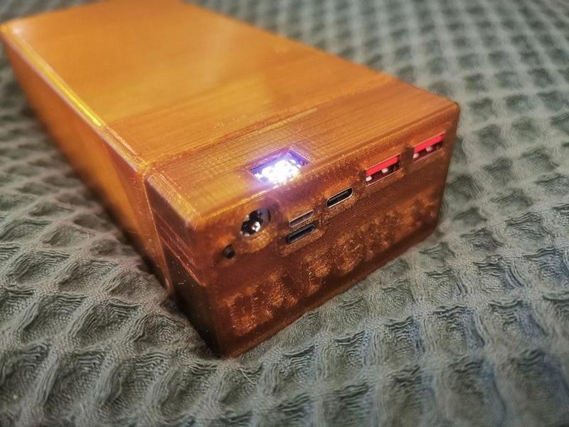 Powerbank case 4x4 21700