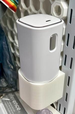 Multiboard Vacuum Pump Holder
