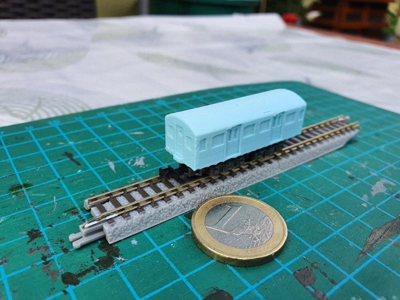 Remix - Metro Train 1 (for Rokuhan Shorty) (z-scale)