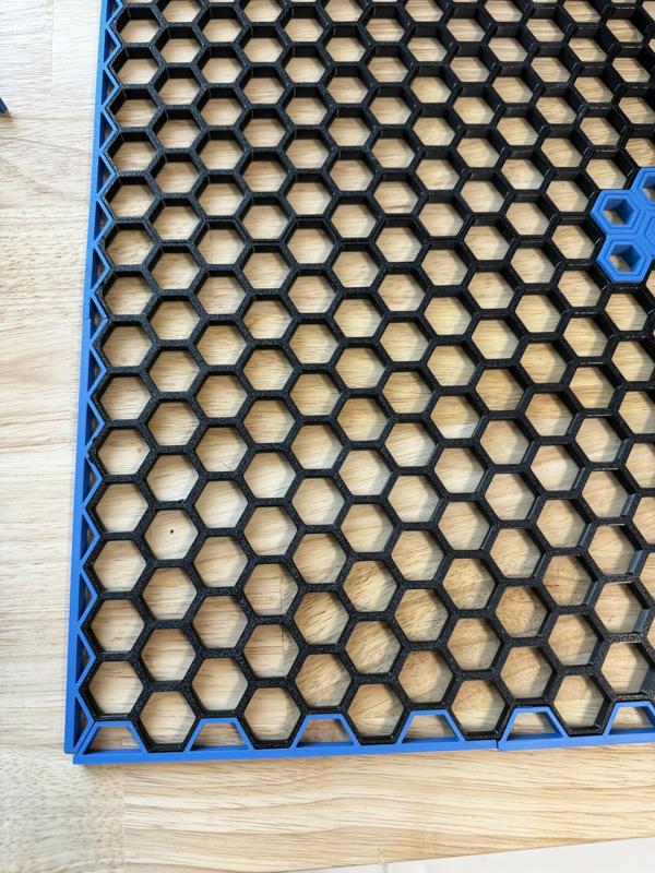 Honeycomb Storage Wall (HSW) colored frame / edge