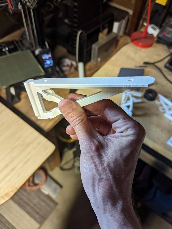 Rubbermaid Shed Shelf Bracket