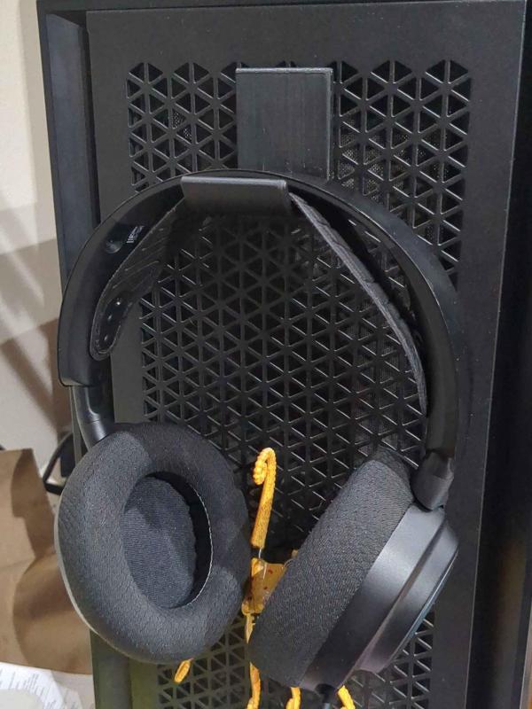 Corsair computer case Headphone Hook
