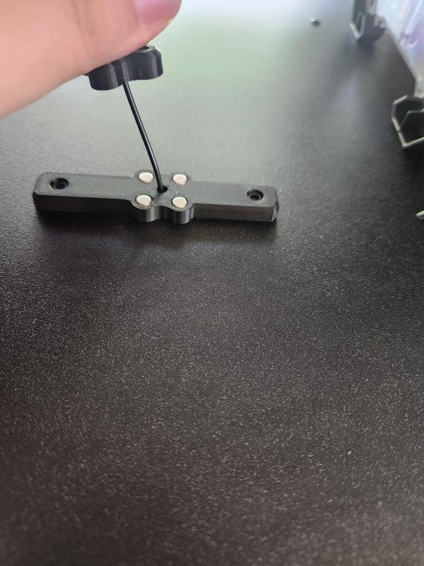 Bowden passthrough for the Original Prusa Enclosure (Quad magnetic connectors)